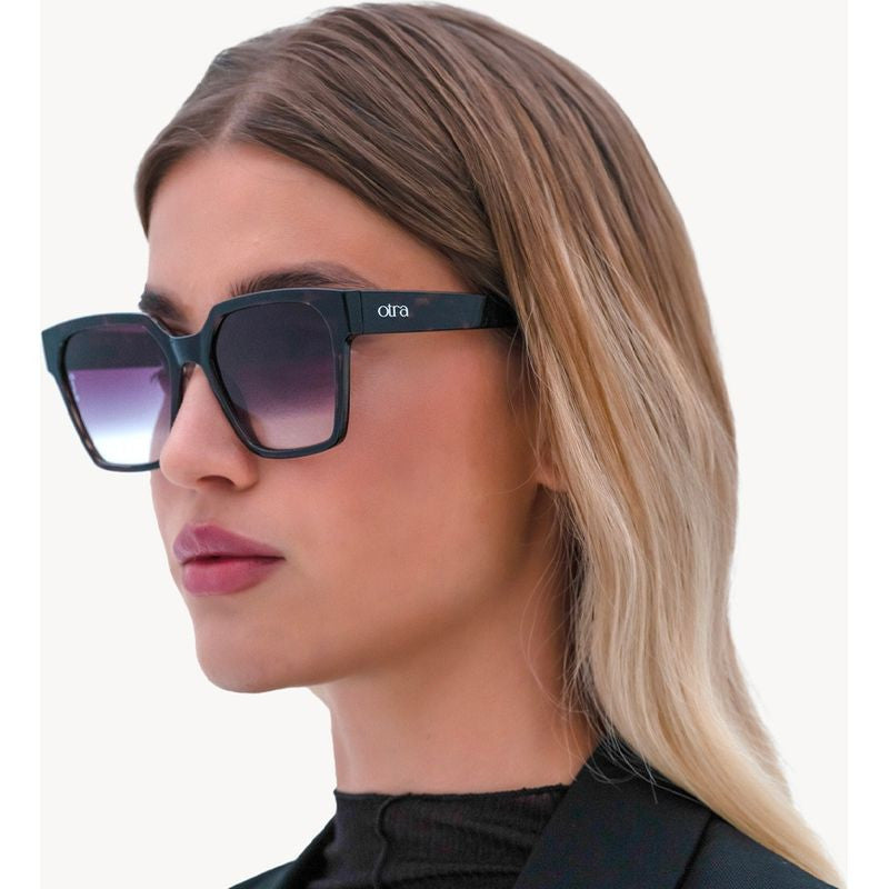 Zamora Sunglasses Black Tort/Smoke Fade