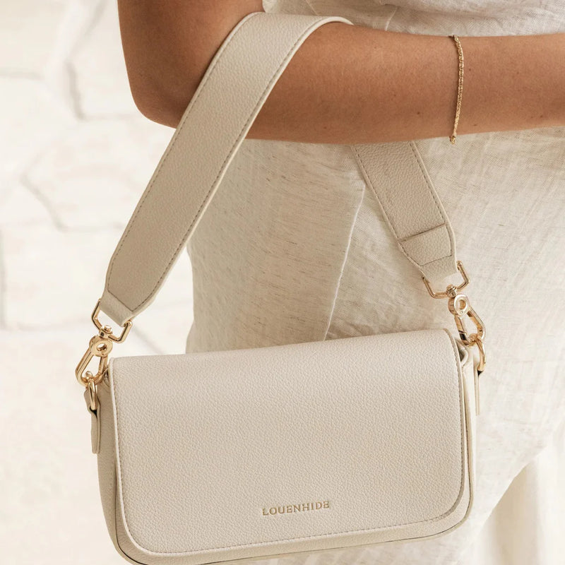 Fergie Shoulder Bag Vanilla