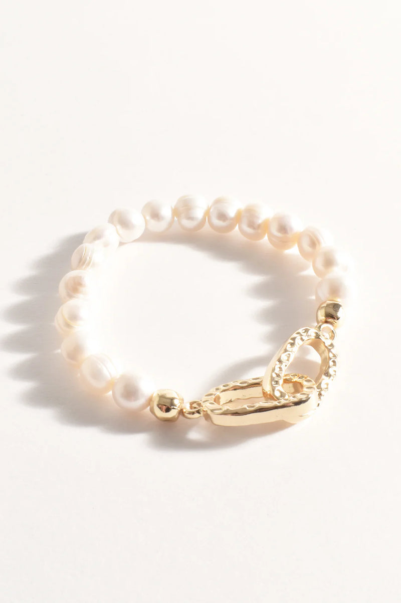 Beaten Link Front Pearl Bracelet