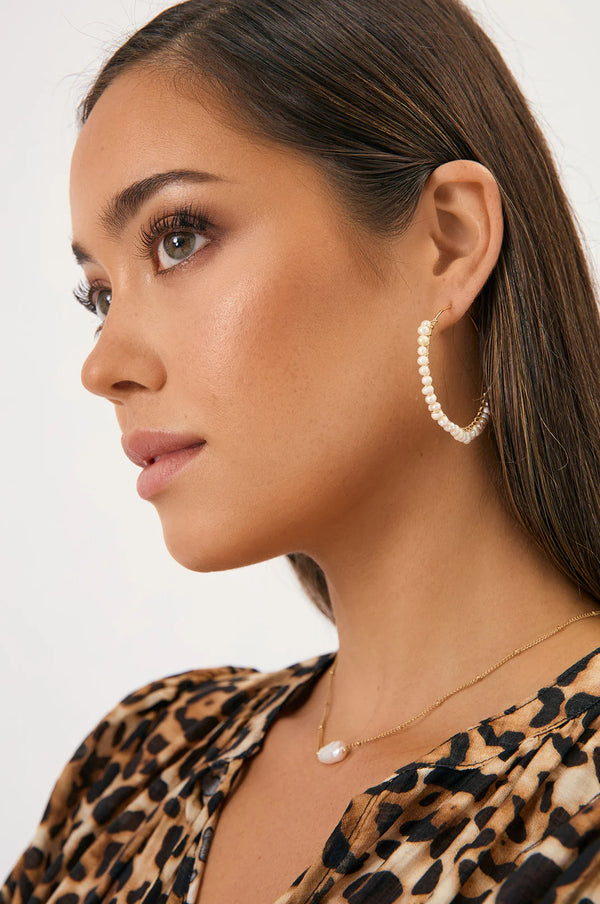 Wired Mini Pearl Hoops Gold