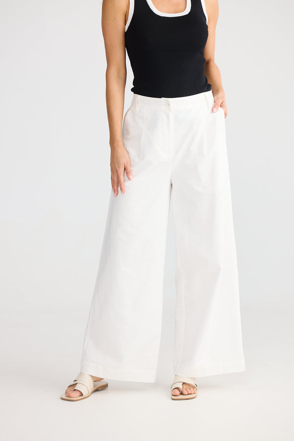 August Pant White