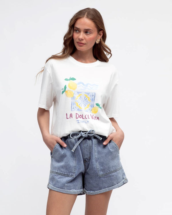 Felicita Tee