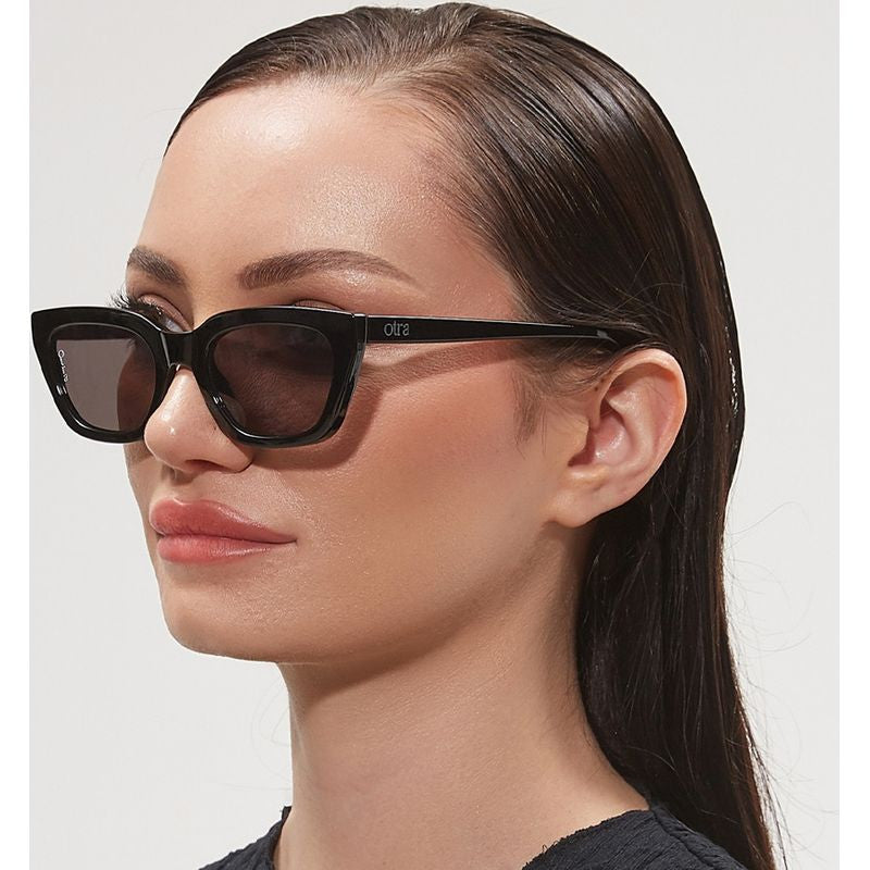 Nove Sunglasses Blk/Smoke