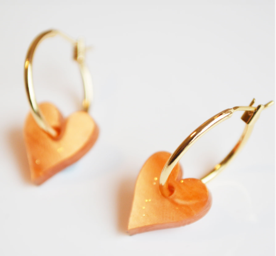 Mini Heart Earrings Apricot Swirl