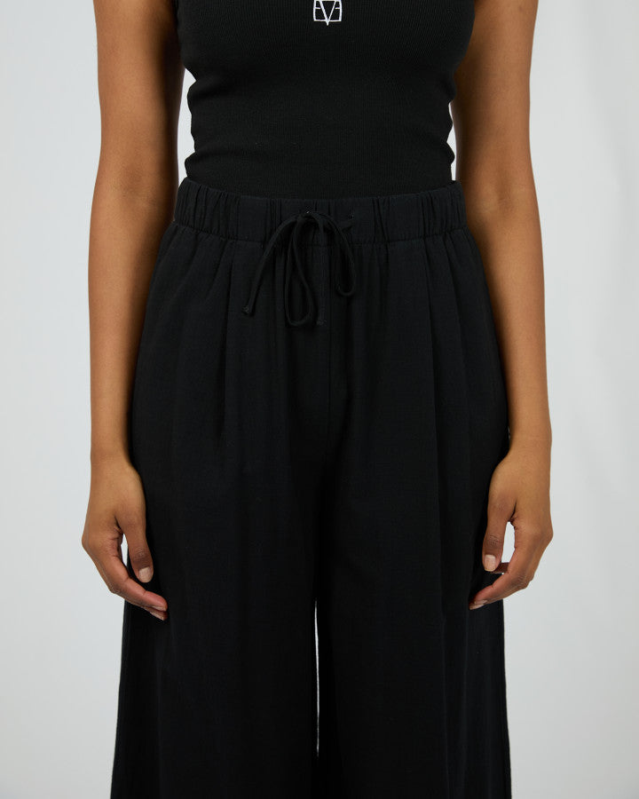 Essential Pant Black