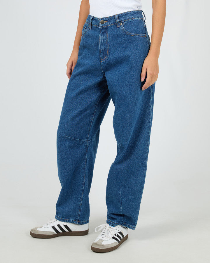 Hallie Barrel Leg Jean