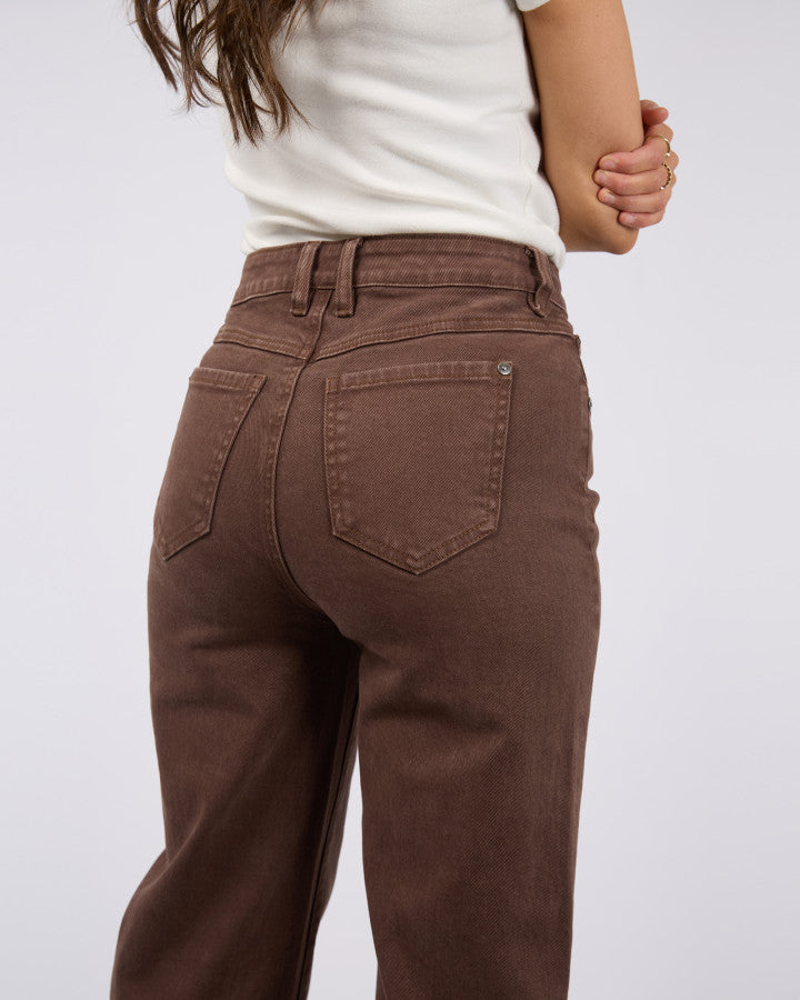 Skye Comfort Jean Brown